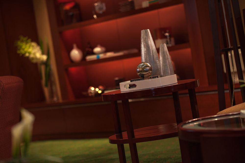 Renaissance Wuhan Hotel Eksteriør bilde