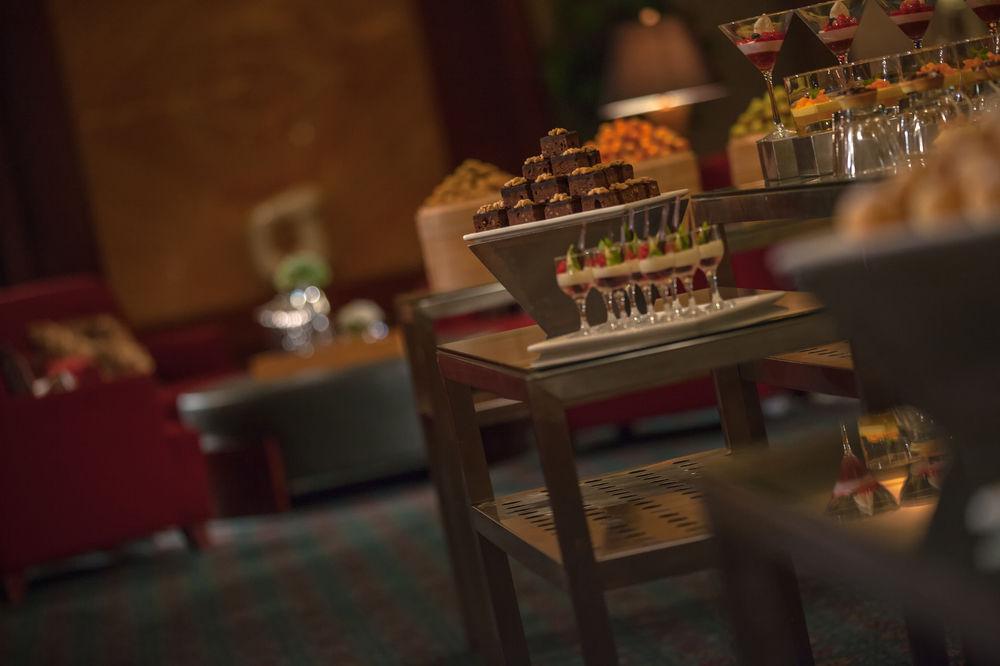 Renaissance Wuhan Hotel Eksteriør bilde
