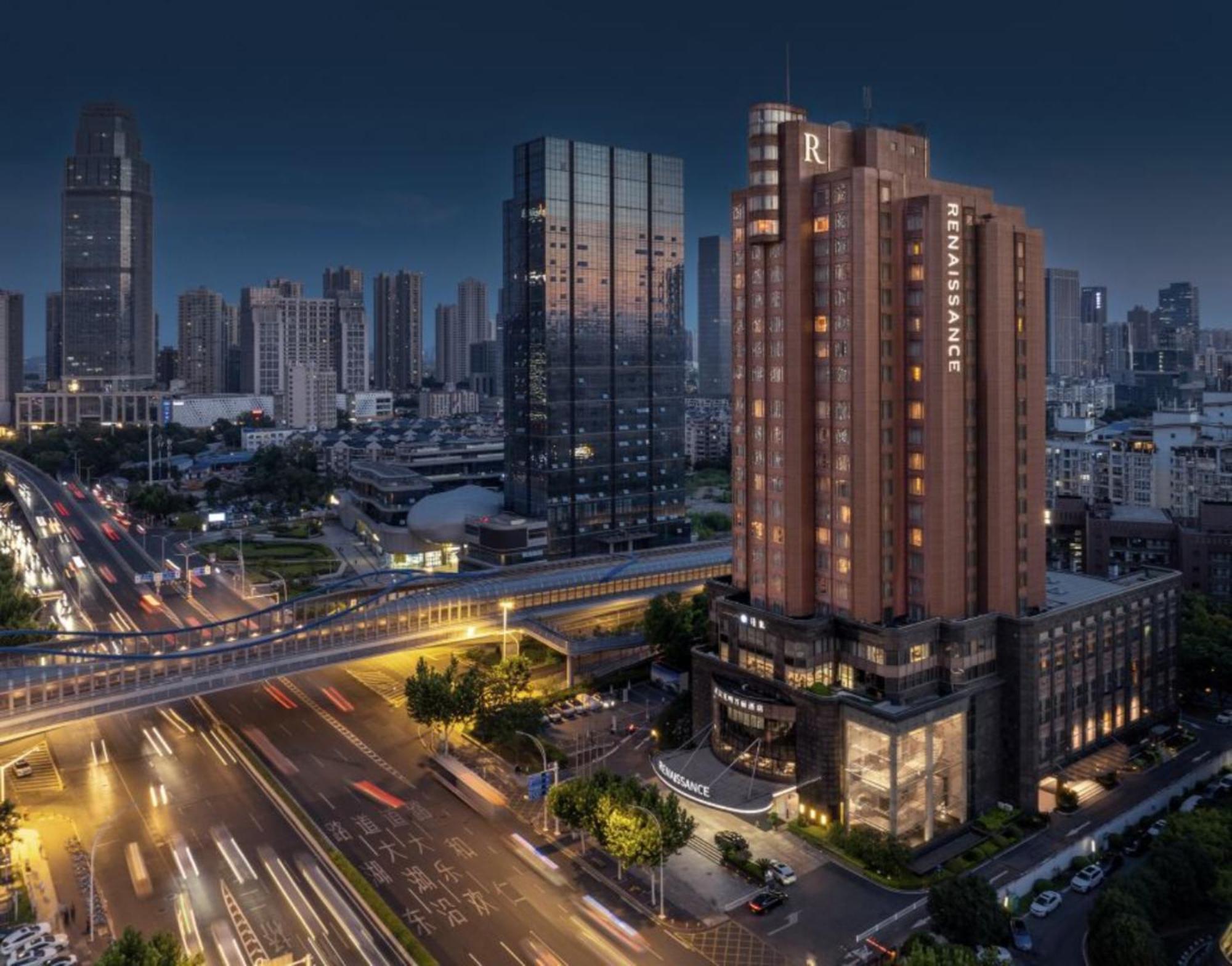 Renaissance Wuhan Hotel Eksteriør bilde