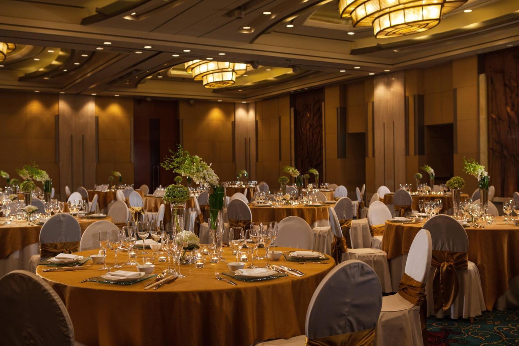 Renaissance Wuhan Hotel Eksteriør bilde