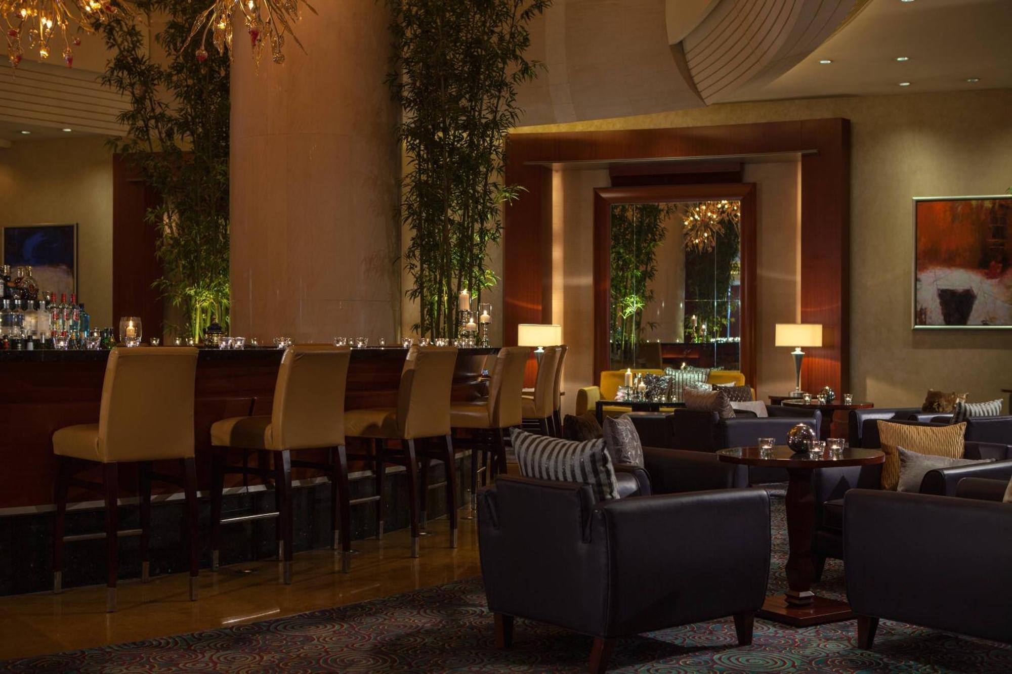 Renaissance Wuhan Hotel Eksteriør bilde