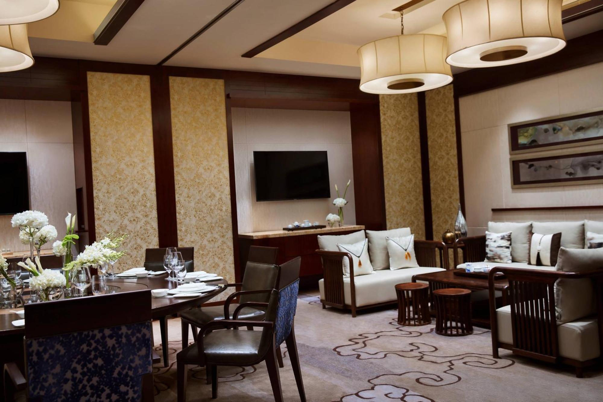 Renaissance Wuhan Hotel Eksteriør bilde