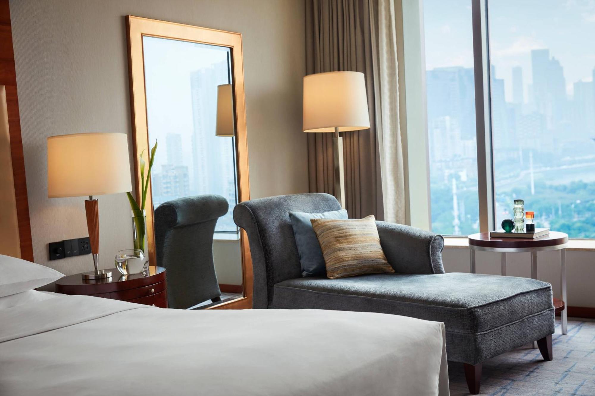 Renaissance Wuhan Hotel Eksteriør bilde