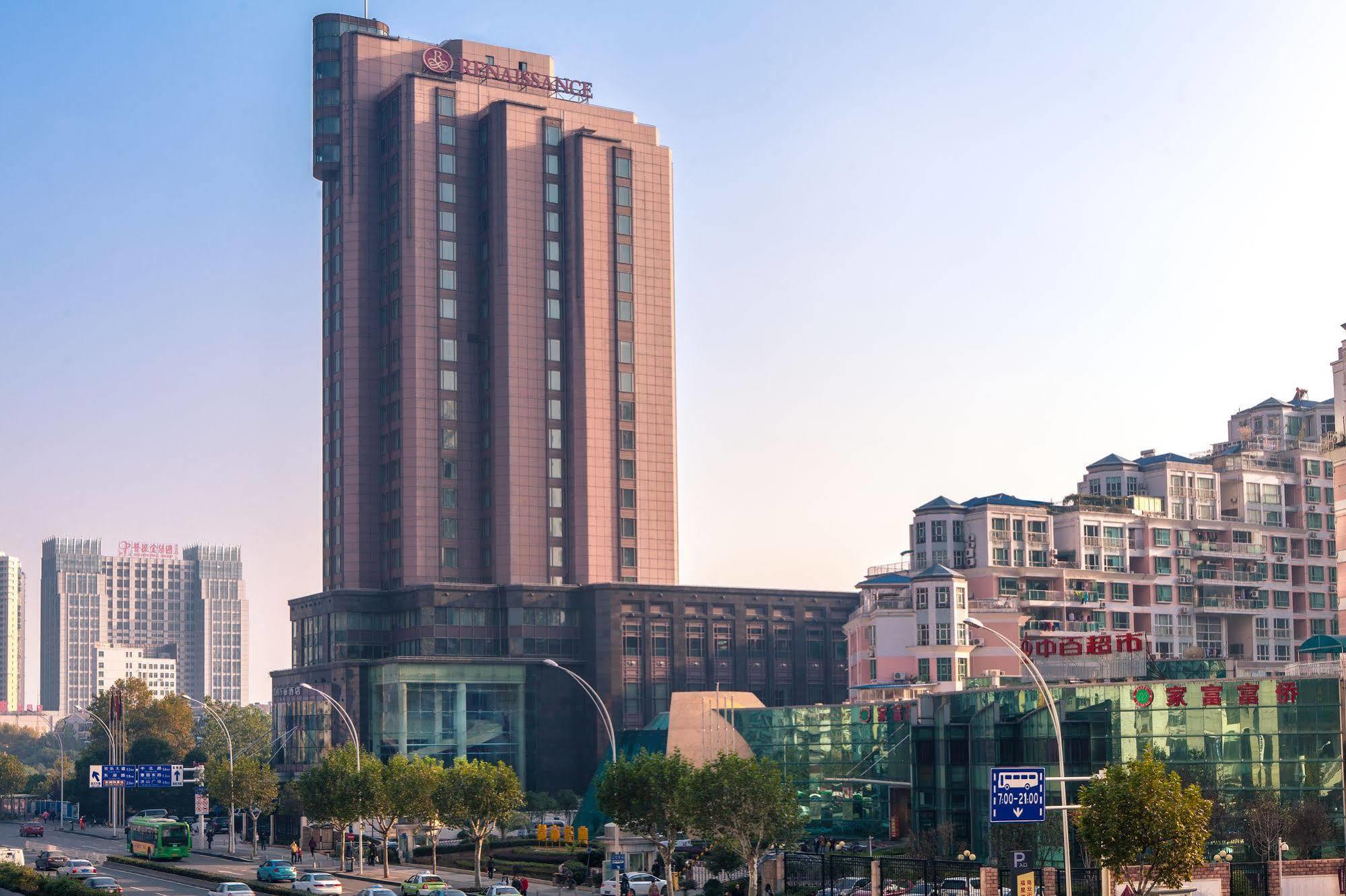 Renaissance Wuhan Hotel Eksteriør bilde